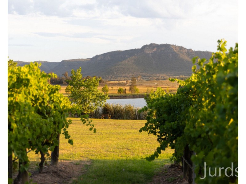 1297 C Broke Road, Broke NSW 2330