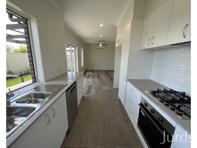 1/35 Evans Street, Cessnock NSW 2325