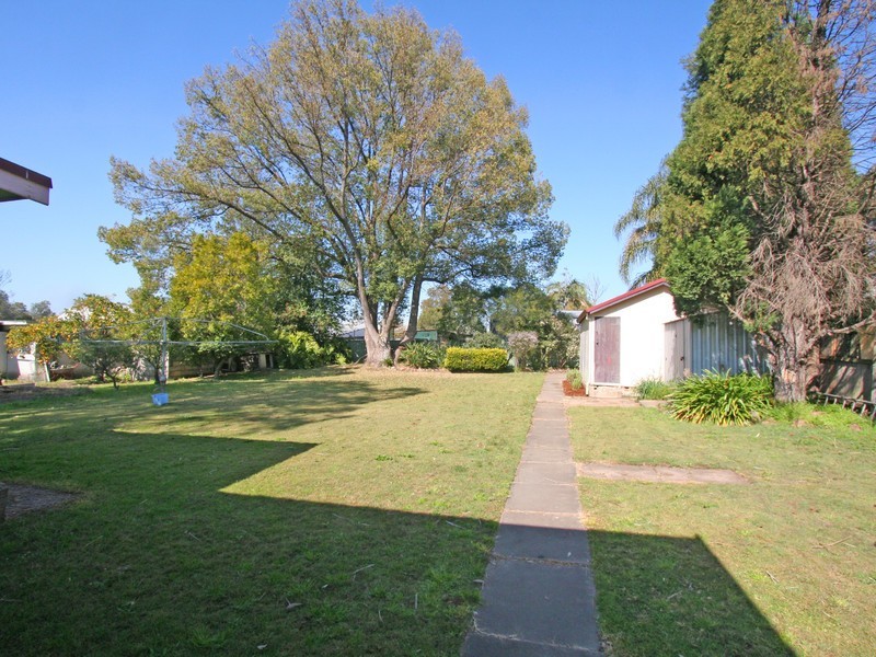 19 Edgeworth Street, Cessnock NSW 2325