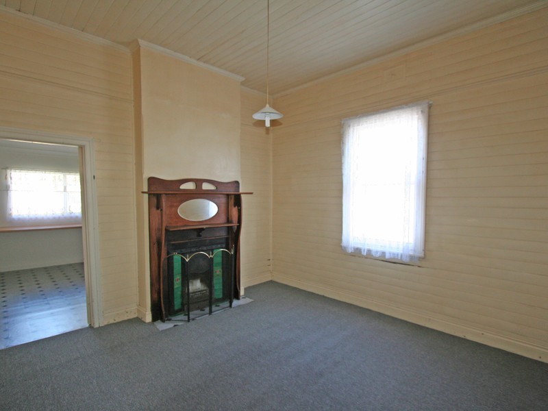 19 Edgeworth Street, Cessnock NSW 2325