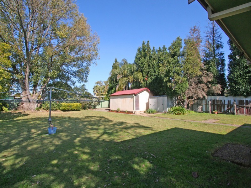 19 Edgeworth Street, Cessnock NSW 2325