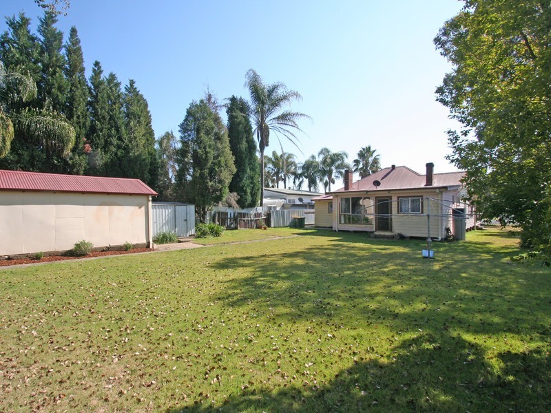 19 Edgeworth Street, Cessnock NSW 2325