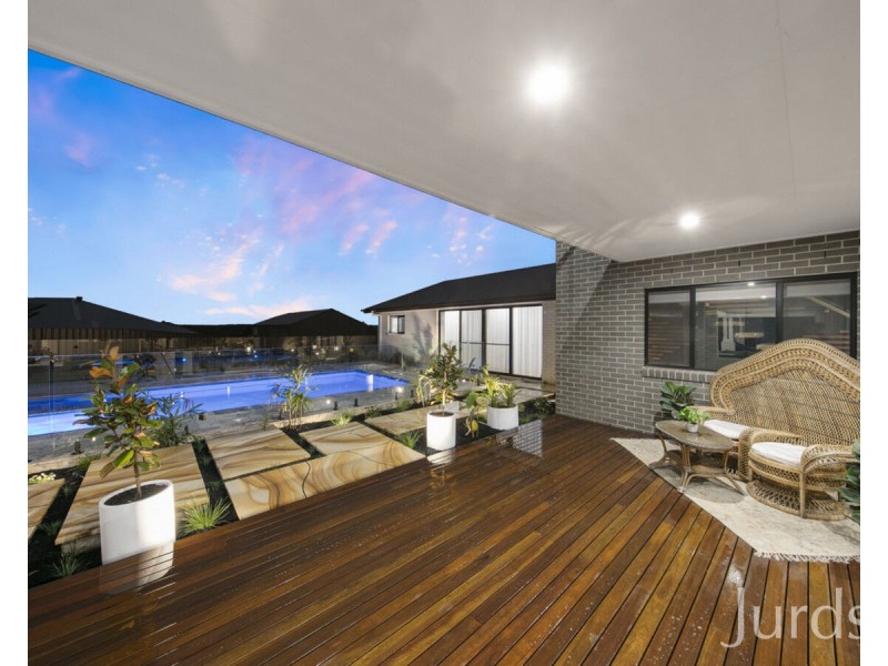 8 Coolalta Drive, Nulkaba NSW 2325