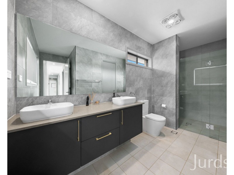 8 Coolalta Drive, Nulkaba NSW 2325