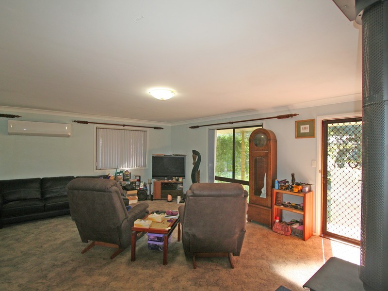 17 Howe Street, Broke NSW 2330