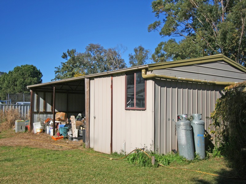 17 Howe Street, Broke NSW 2330