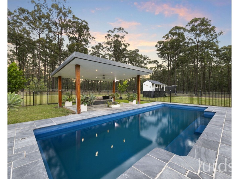 320 Lovedale Road, Lovedale NSW 2325