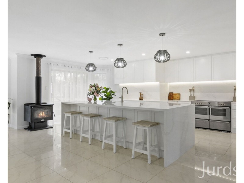 320 Lovedale Road, Lovedale NSW 2325