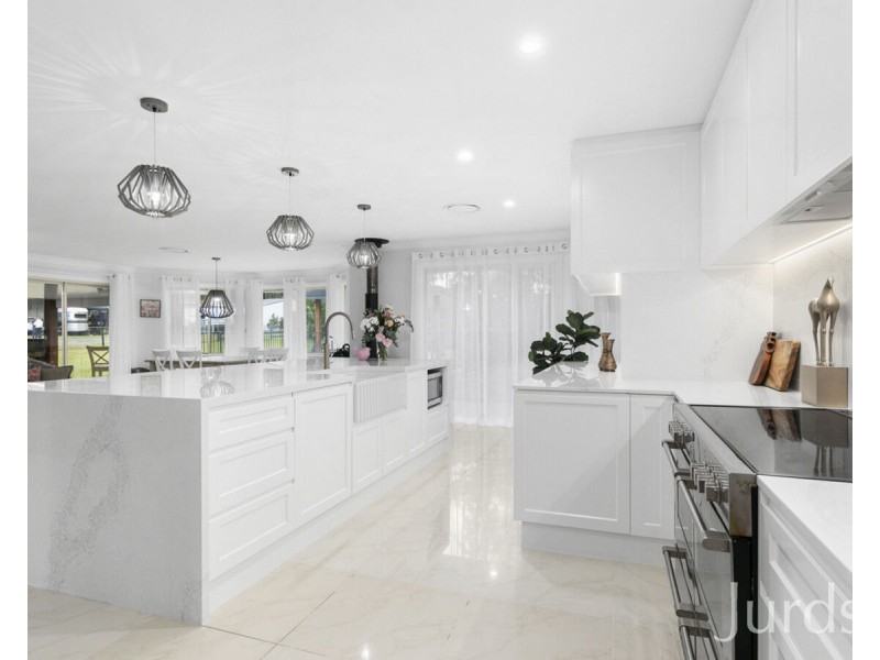 320 Lovedale Road, Lovedale NSW 2325