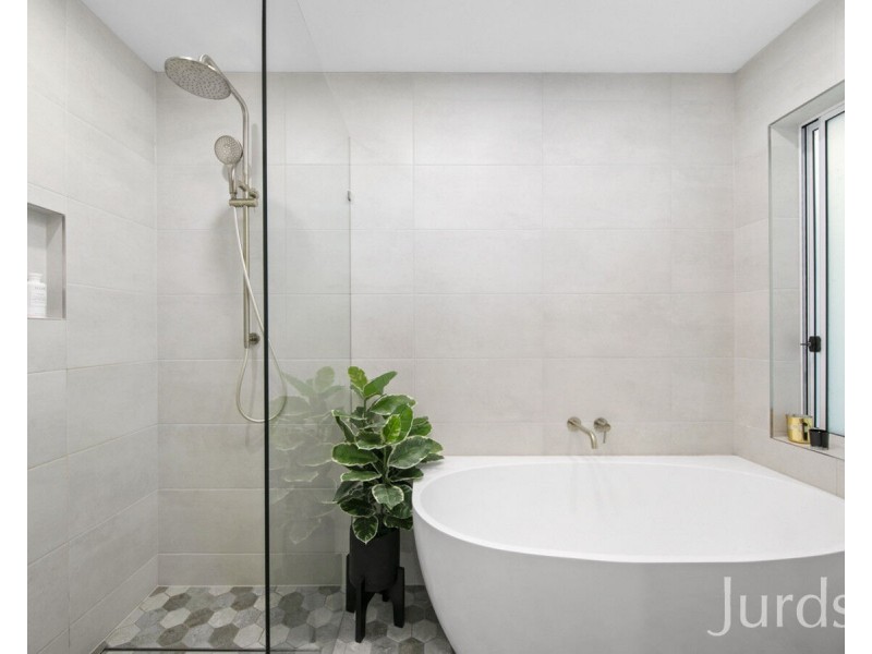 320 Lovedale Road, Lovedale NSW 2325