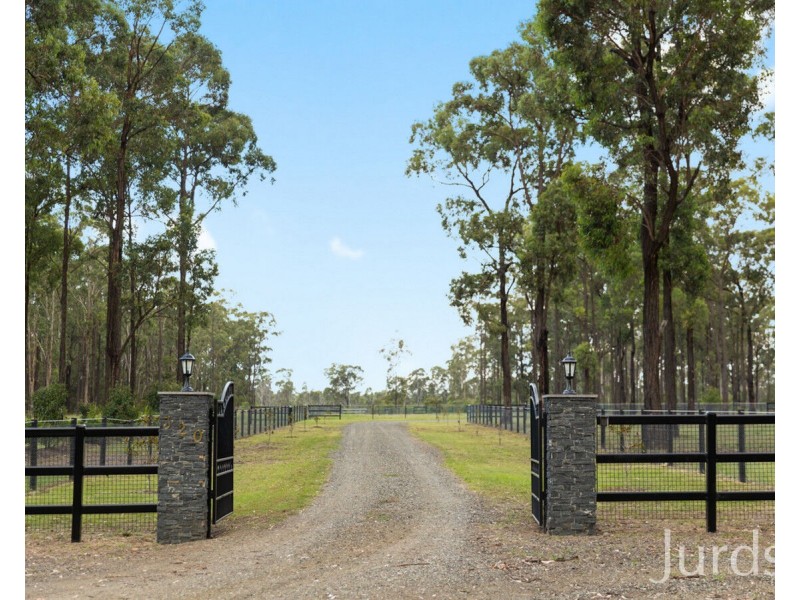 320 Lovedale Road, Lovedale NSW 2325