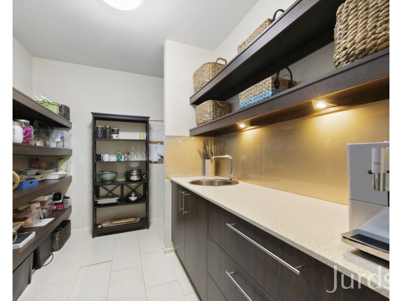 8 Drayton Grove, Cessnock NSW 2325