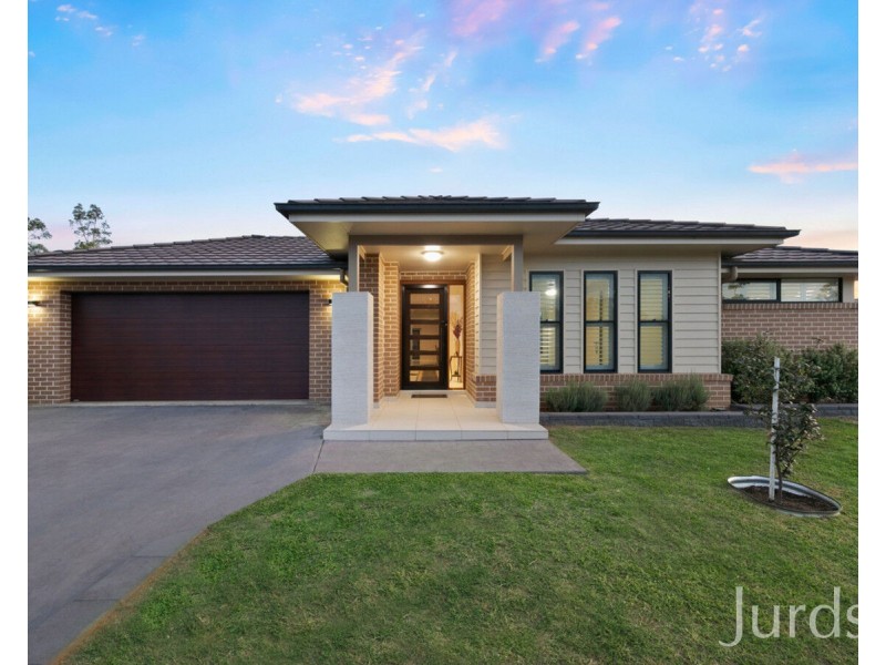 8 Drayton Grove, Cessnock NSW 2325