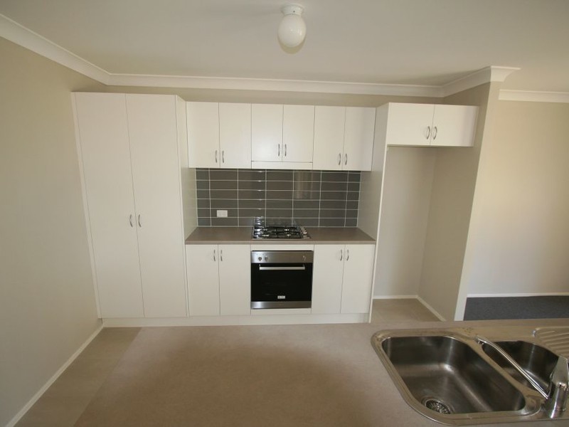 2/36A Pokolbin, Kearsley NSW 2325
