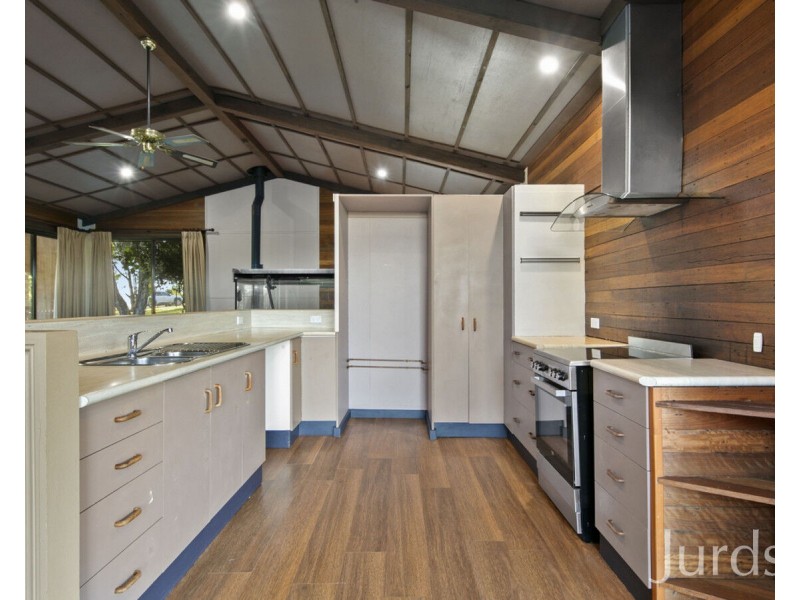 112 Wollong Road, Quorrobolong NSW 2325