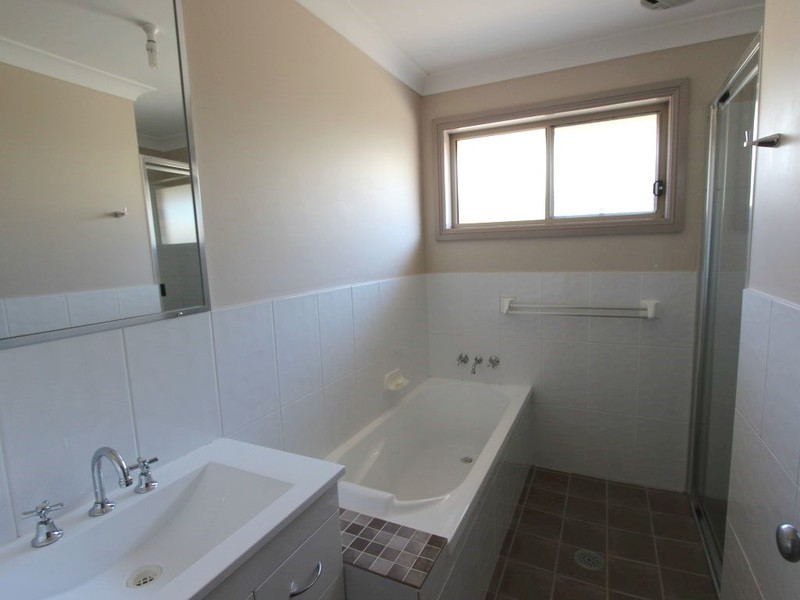 11A Anzac Avenue, Cessnock NSW 2325