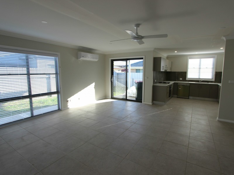 2/1 Elizabeth Street, Cessnock NSW 2325