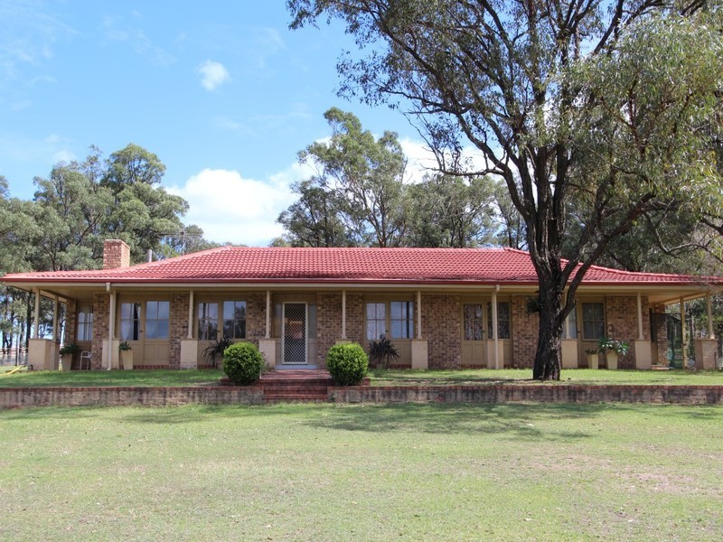 144 Elderslie Road, Elderslie NSW 2335