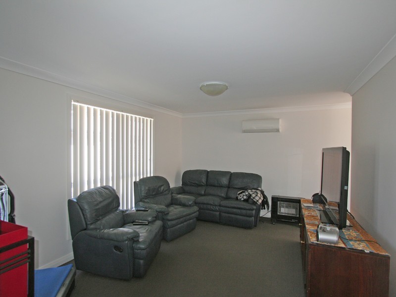 2/16 Chidgey Street, Cessnock NSW 2325