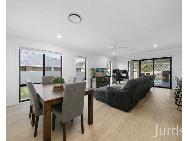 19 Wren Way, North Rothbury NSW 2335