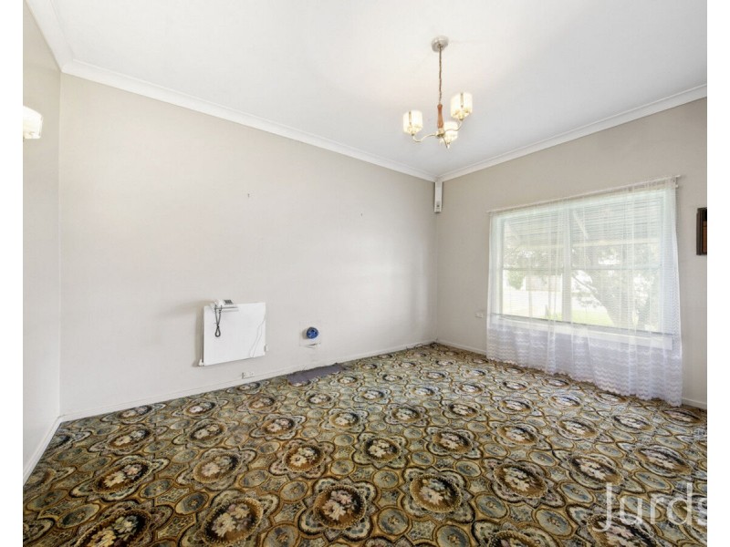 10 Comfort Avenue, Cessnock NSW 2325