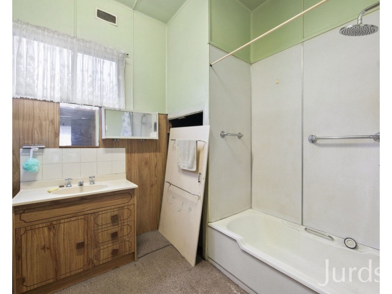 10 Comfort Avenue, Cessnock NSW 2325