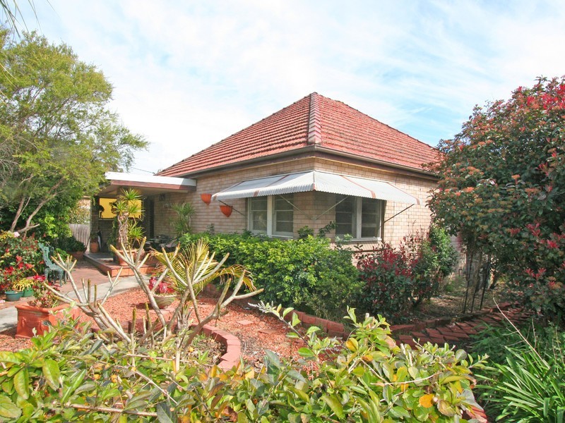 42 Wollombi Road, Cessnock NSW 2325