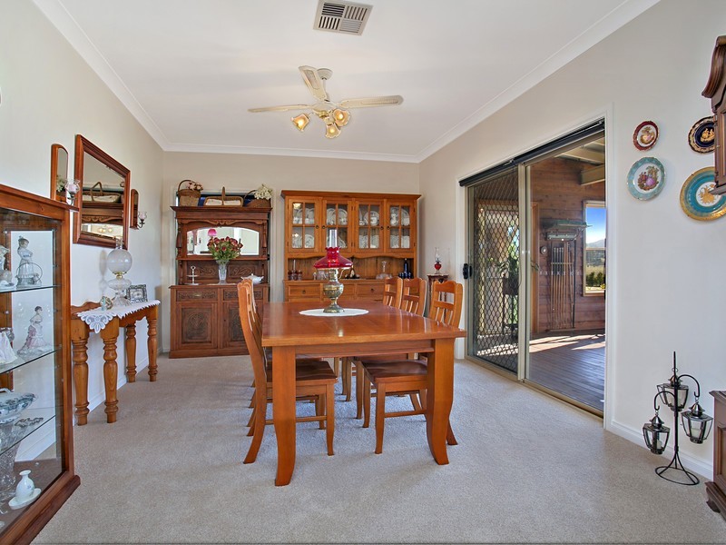 101 Knockfin Road, Luskintyre NSW 2321