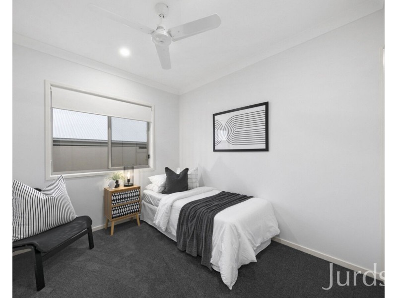 11 Brooker Drive, North Rothbury NSW 2335