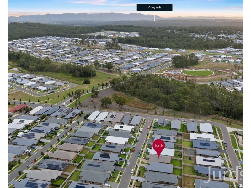 11 Brooker Drive, North Rothbury NSW 2335