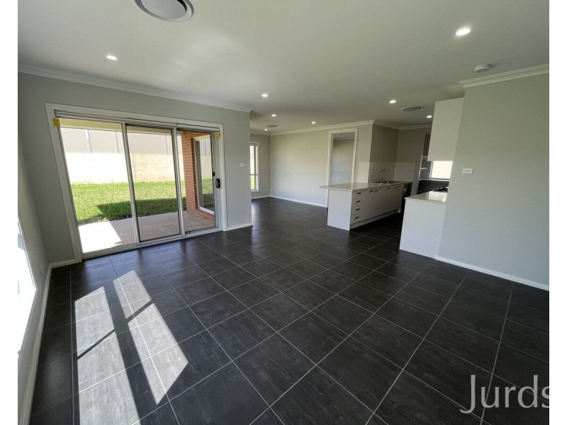 3 Burgess Way, North Rothbury NSW 2335