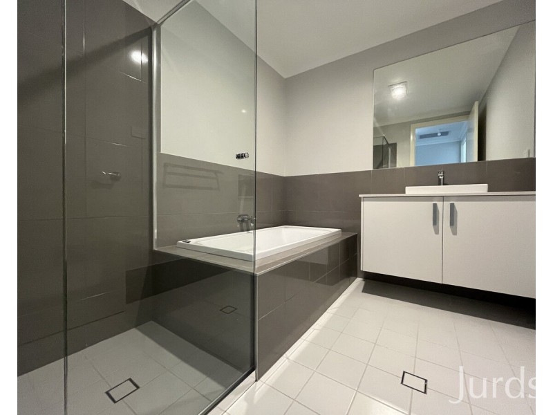 3 Burgess Way, North Rothbury NSW 2335