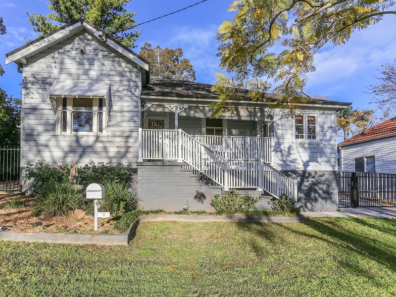 8 King Street, Cessnock NSW 2325