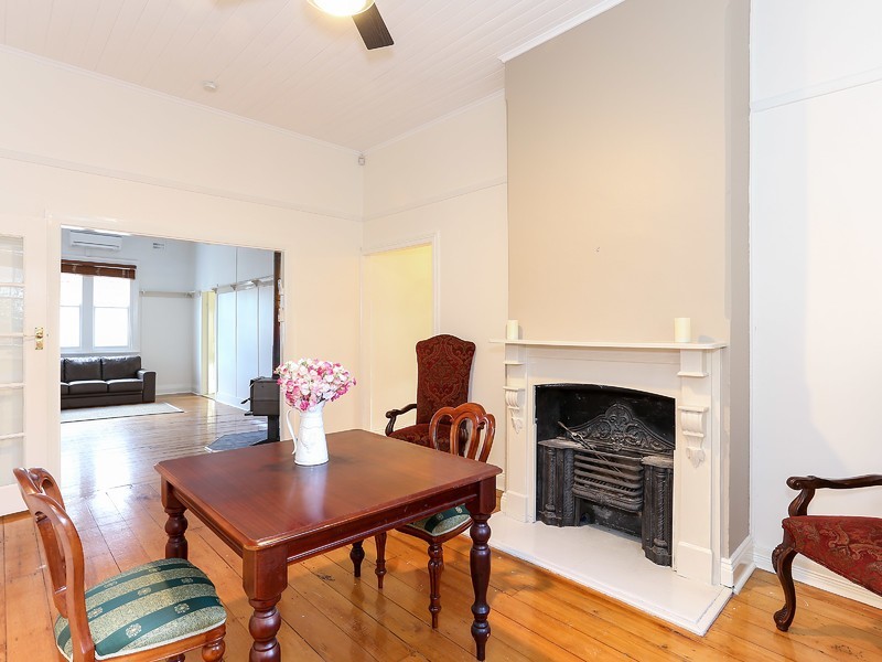 8 King Street, Cessnock NSW 2325