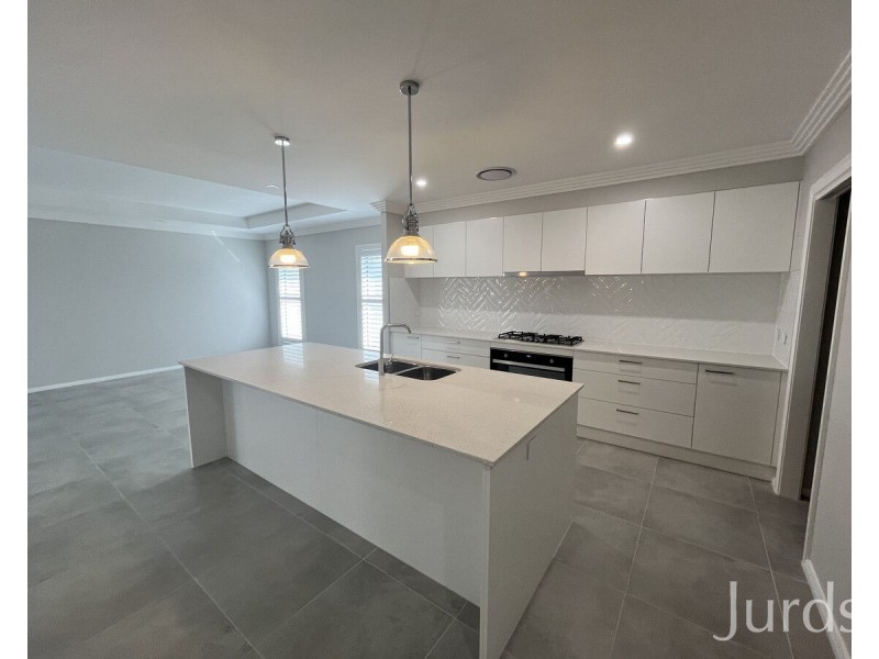 8 Haines Lane, North Rothbury NSW 2335