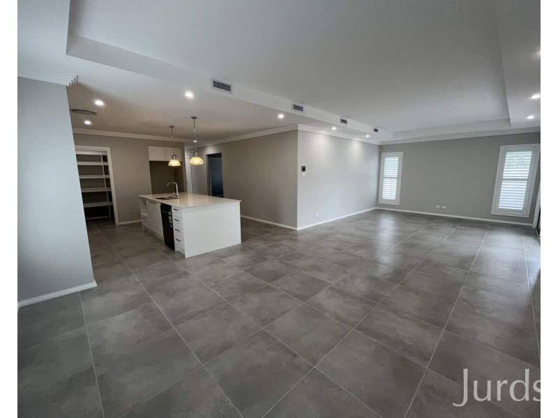 8 Haines Lane, North Rothbury NSW 2335