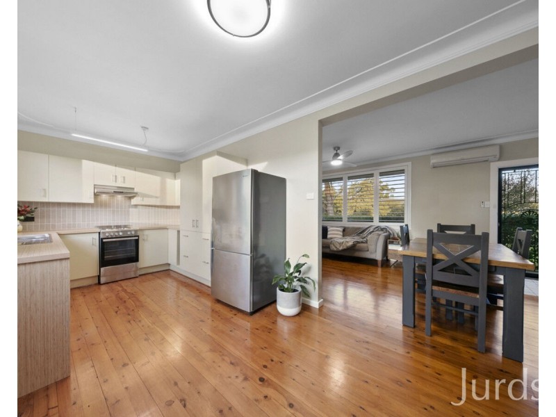 166 Sandy Creek Road, Mount Vincent NSW 2323