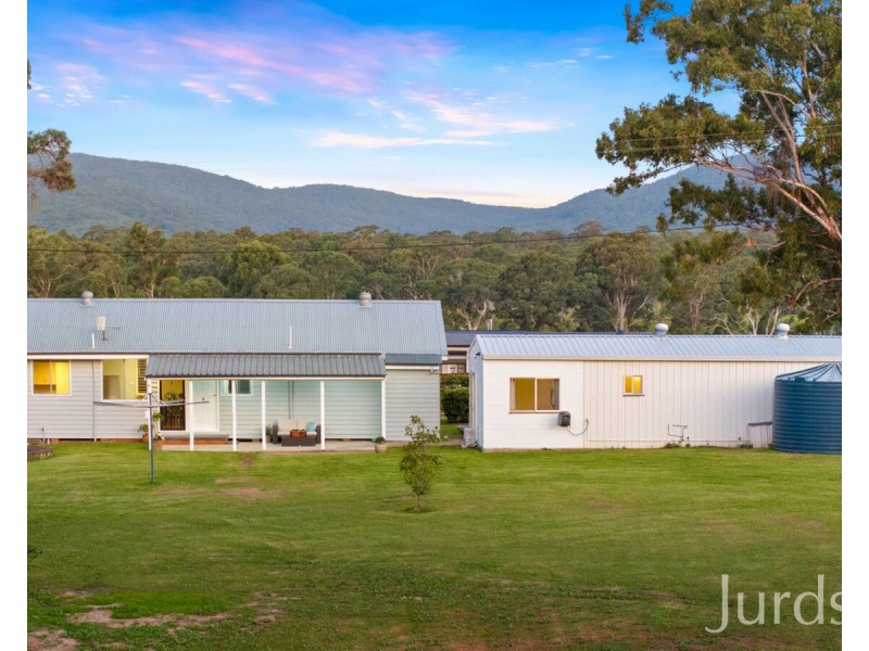 166 Sandy Creek Road, Mount Vincent NSW 2323