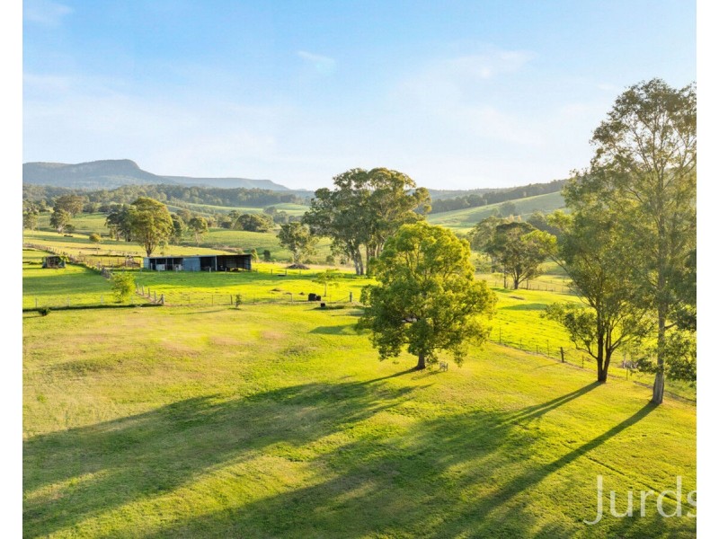 166 Sandy Creek Road, Mount Vincent NSW 2323