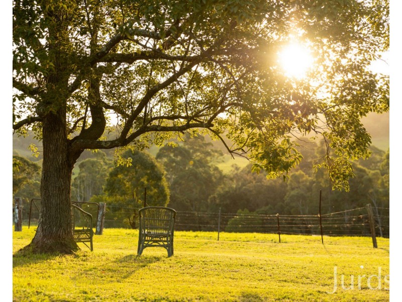 166 Sandy Creek Road, Mount Vincent NSW 2323