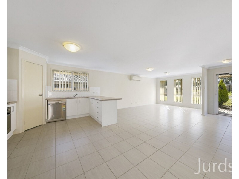 39 Trebbiano Drive, Cessnock NSW 2325