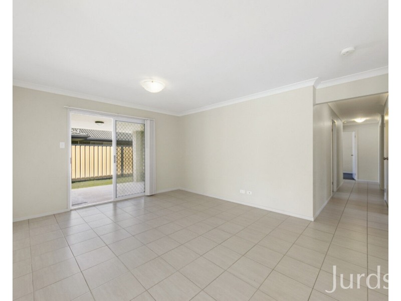 39 Trebbiano Drive, Cessnock NSW 2325