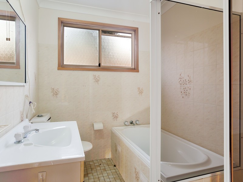 42 Orient Street, Greta NSW 2334