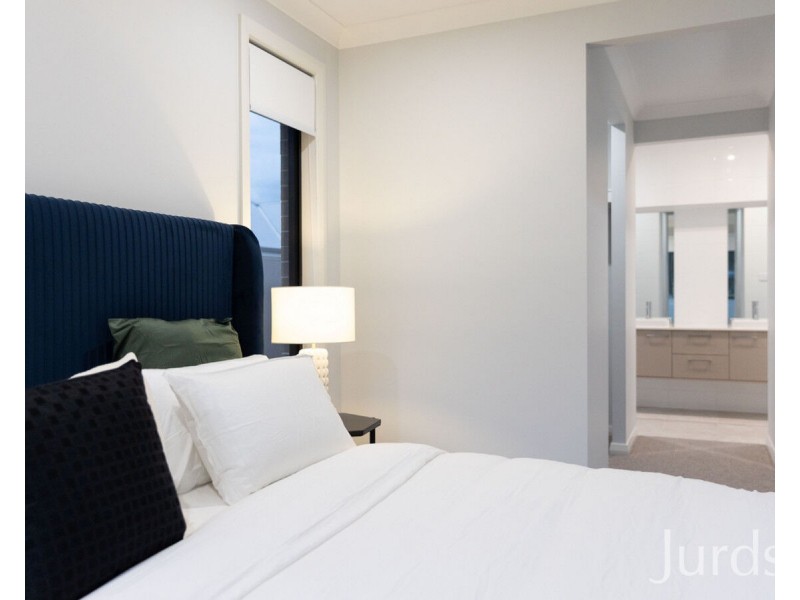 52 Cheetham Crescent, North Rothbury NSW 2335