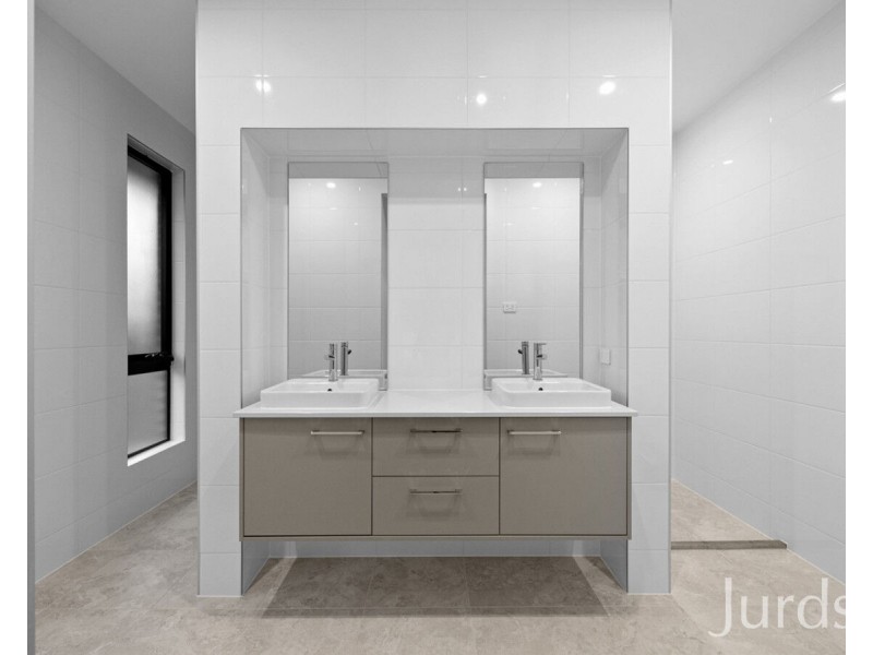 52 Cheetham Crescent, North Rothbury NSW 2335