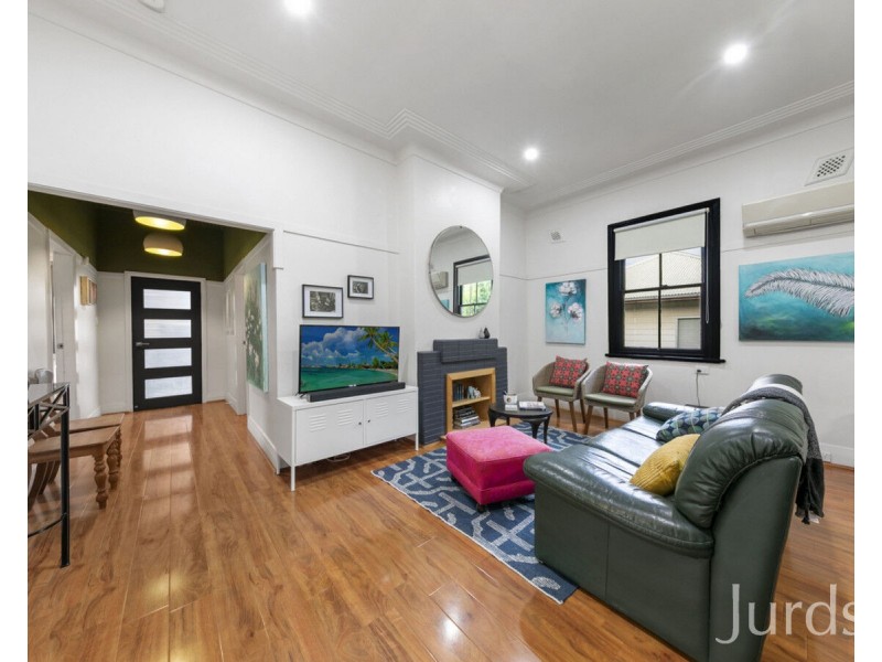 16 Charlton Street, Cessnock NSW 2325