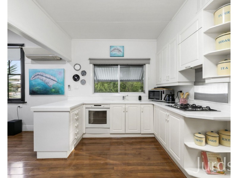 16 Charlton Street, Cessnock NSW 2325