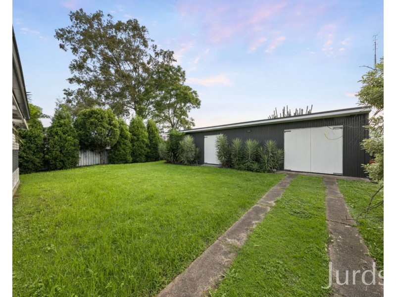 16 Charlton Street, Cessnock NSW 2325