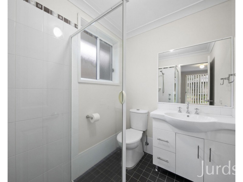 2/1 Desmond Street, Cessnock NSW 2325