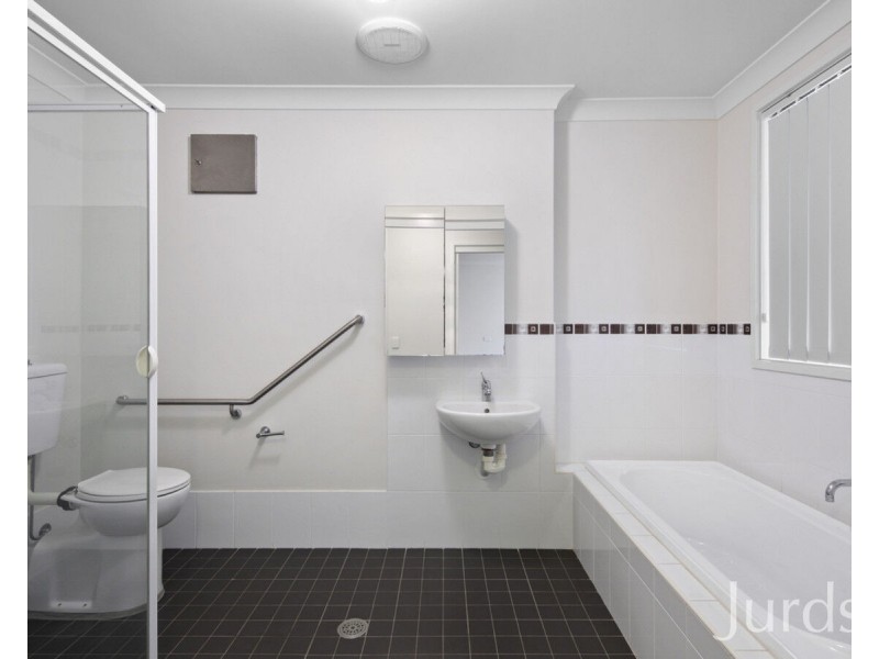 2/1 Desmond Street, Cessnock NSW 2325